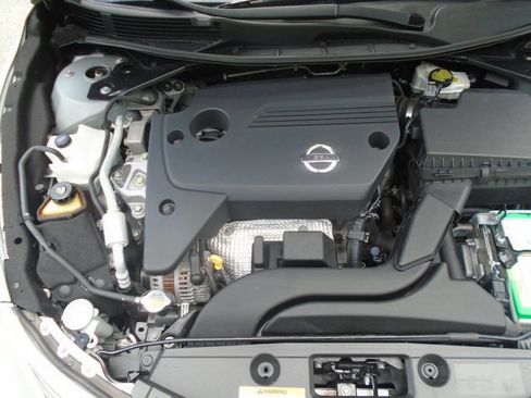 Used 2013 Nissan Altima 2.5 SL w/ Technology Pkg FWD image 28