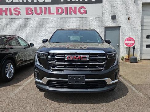 Used 2024 GMC Acadia Elevation AWD/4WD image 3