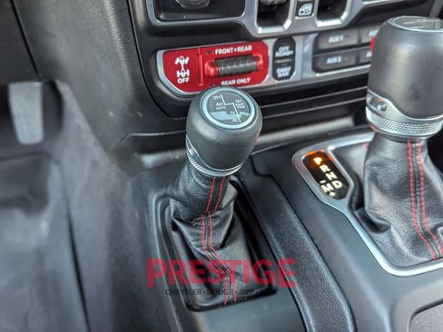 Used 2023 Jeep Gladiator Rubicon w/ LED Lighting Group AWD/4WD image 25