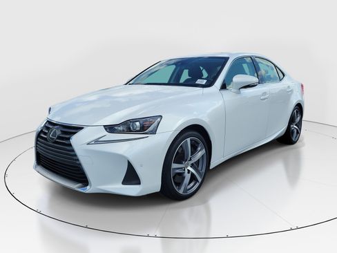 Used 2019 Lexus IS 300 w/ Navigation Package RWD image 3