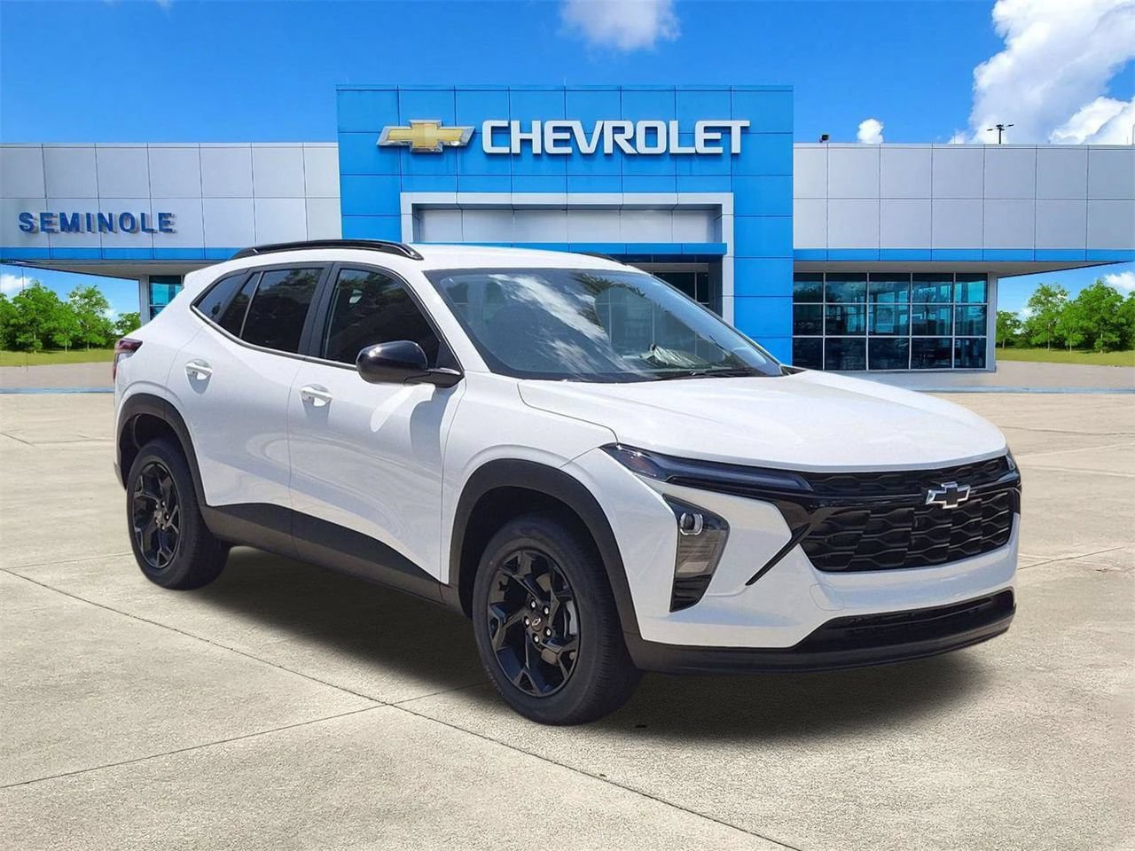 New 2026 Chevrolet Trax LT w/ Driver Confidence Package FWD image 2