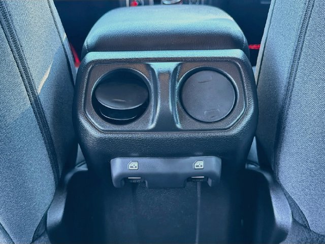 Used 2025 Jeep Wrangler Unlimited Sport AWD/4WD image 26