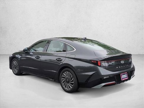 Certified 2024 Hyundai Sonata Limited FWD image 8
