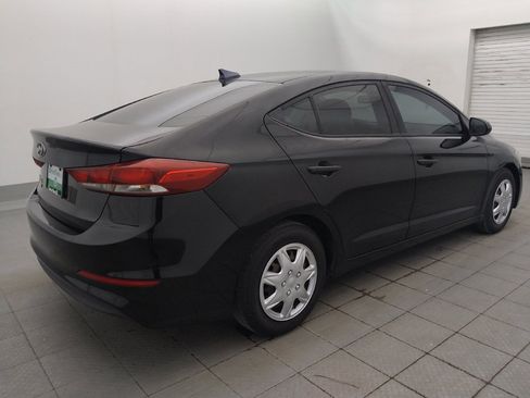 Used 2017 Hyundai Elantra SE FWD image 10