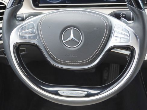 Used 2017 Mercedes-Benz S 550 Sedan image 30