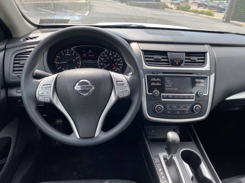 Used 2017 Nissan Altima 2.5 S w/ Power Driver Seat Package FWD image 23