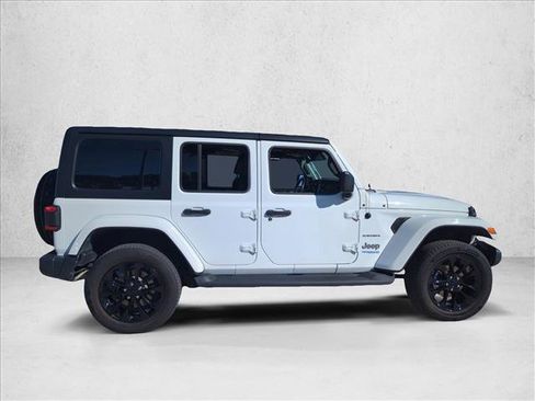 Used 2020 Jeep Wrangler Unlimited Sahara image 4