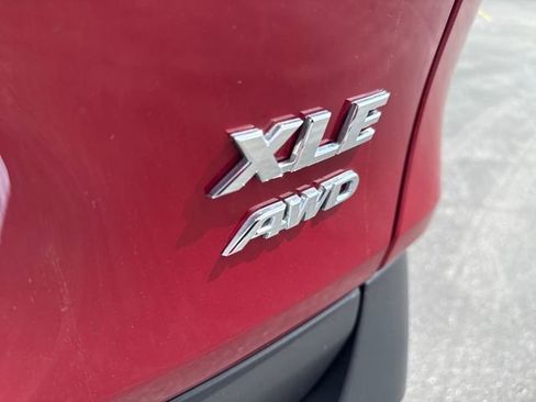 Used 2022 Toyota RAV4 XLE image 28