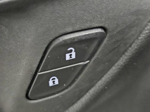Used 2026 Chevrolet Trax LS w/ LS Convenience Package FWD image 27