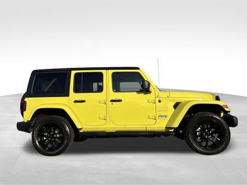 Used 2023 Jeep Wrangler Unlimited Sahara w/ Cold Weather Group image 7