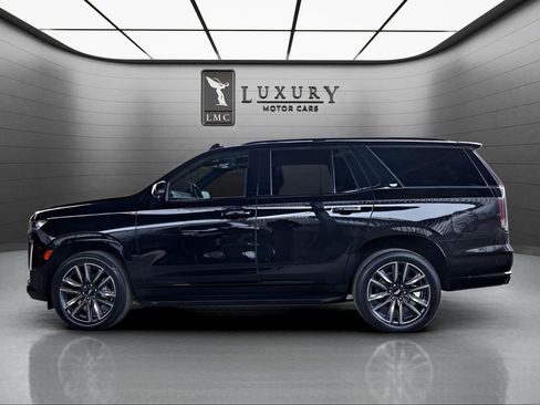 Used 2023 Cadillac Escalade Sport image 5