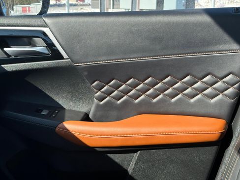 Used 2024 Mitsubishi Outlander SEL image 29