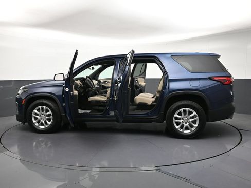 Used 2023 Chevrolet Traverse LS AWD/4WD image 34