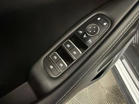 Used 2024 INFINITI QX60 Luxe AWD/4WD image 11