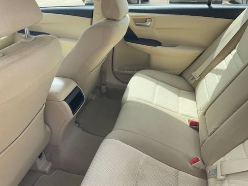 Used 2015 Toyota Camry LE FWD image 12