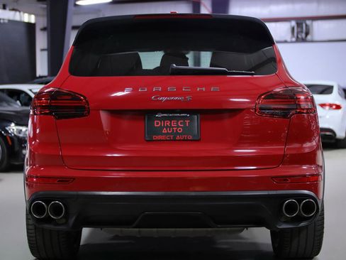 Used 2018 Porsche Cayenne S image 13