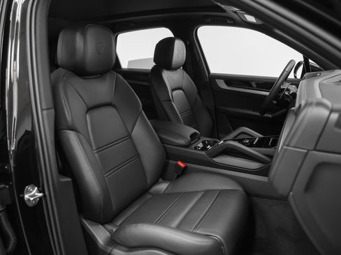 New 2026 Porsche Cayenne S AWD/4WD image 25