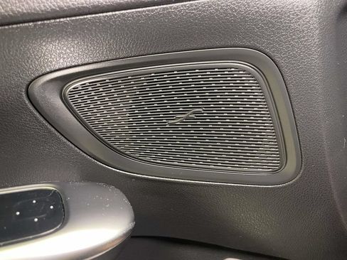 Used 2025 Mercedes-Benz C 300 4MATIC Sedan image 26