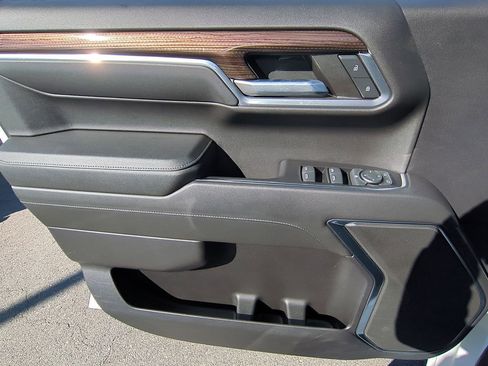 Used 2022 Chevrolet Silverado 1500 RST image 22