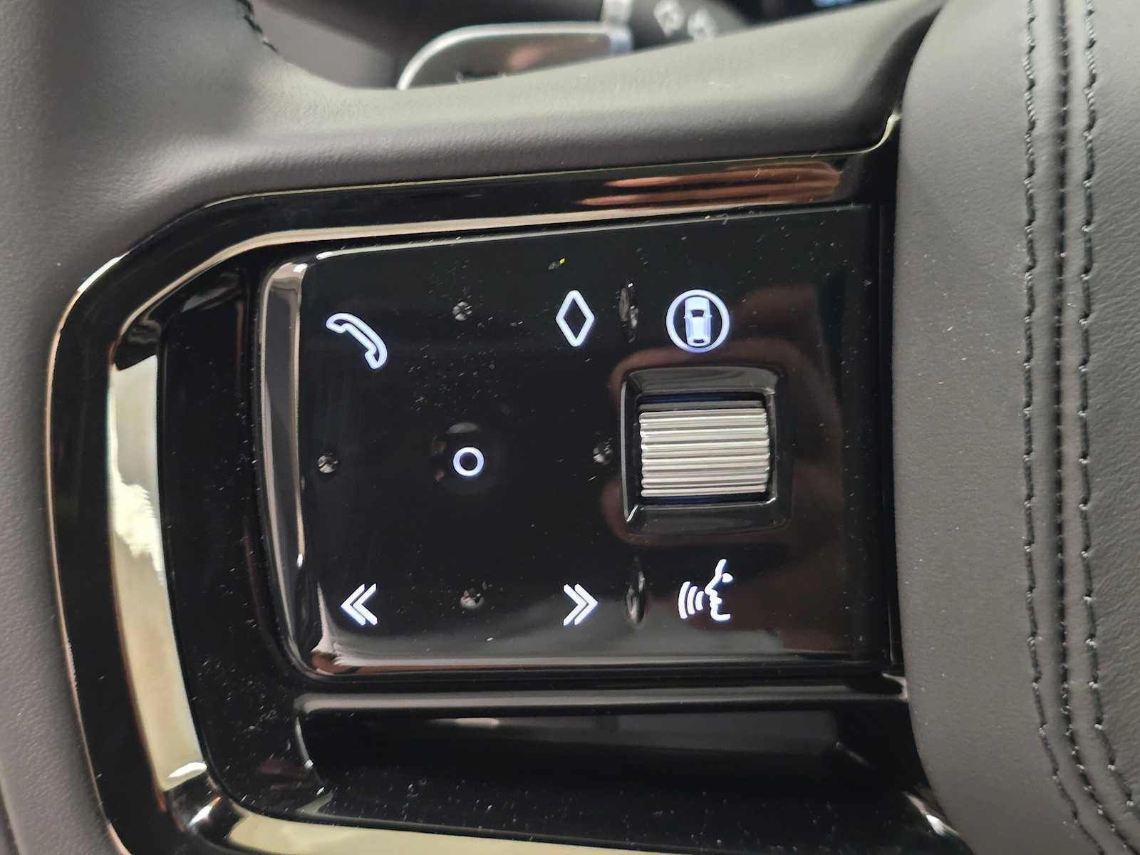 New 2026 Land Rover Range Rover Velar S AWD/4WD image 32