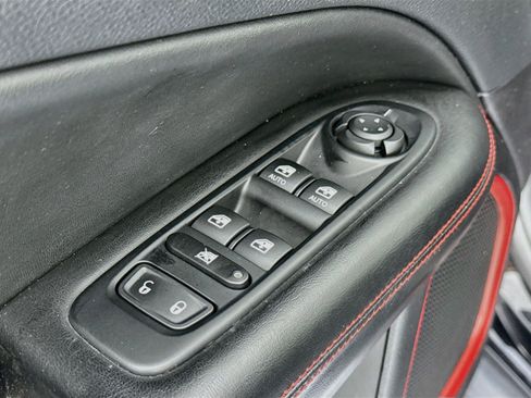 Used 2018 Jeep Compass Trailhawk w/ Leather Interior Group AWD/4WD image 17