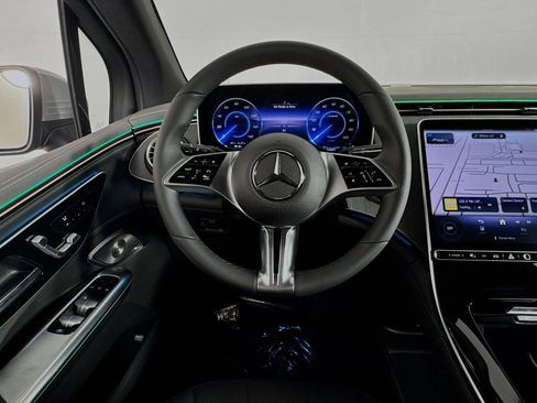 New 2026 Mercedes-Benz EQE 320 4MATIC SUV image 4