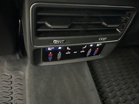 Certified 2025 Audi Q8 Premium Plus AWD/4WD image 30