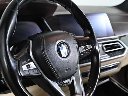 Used 2019 BMW X5 xDrive40i w/ Premium Package 2 AWD/4WD image 13