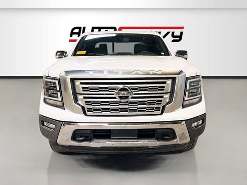 Used 2021 Nissan Titan Platinum Reserve w/ Moonroof Package image 2