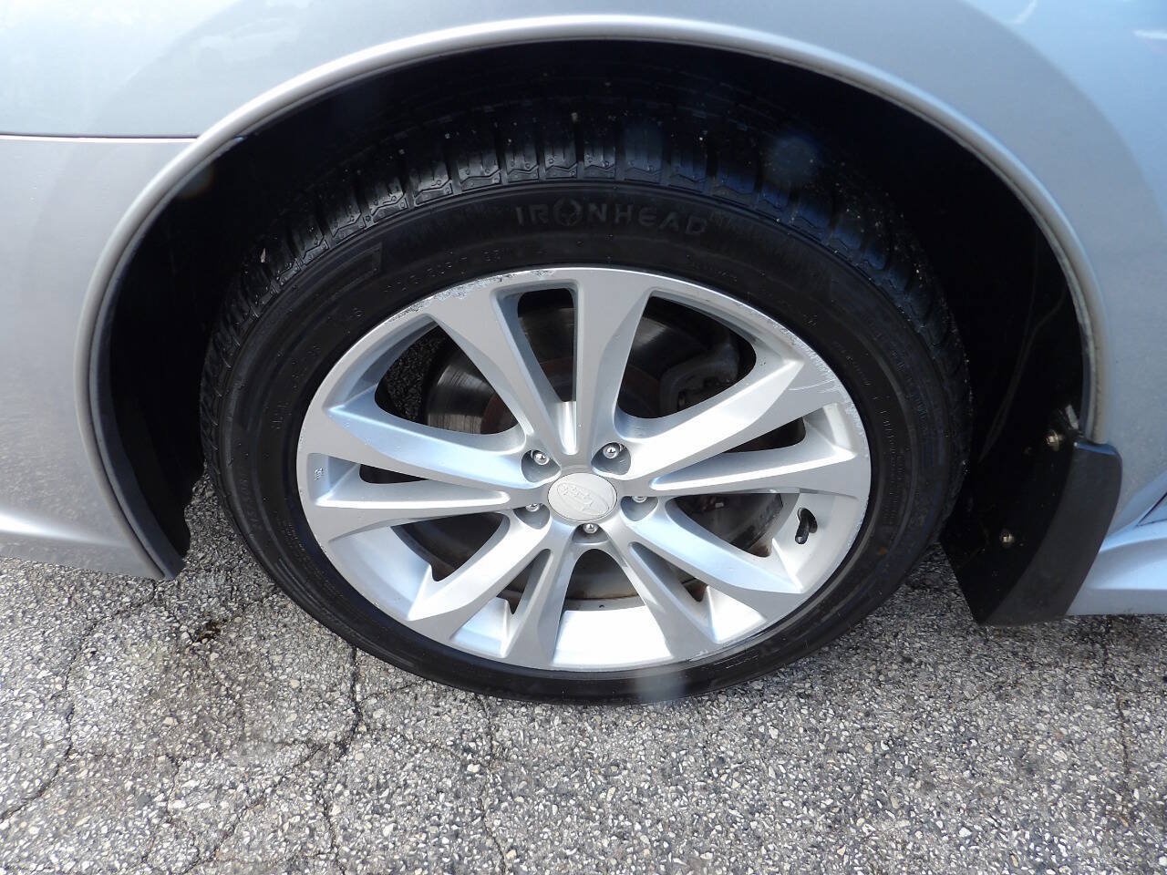 Used 2014 Subaru Legacy 2.5i Premium w/ Moonroof Package AWD/4WD image 5