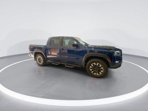 Used 2022 Nissan Frontier PRO-4X w/ Technology Package AWD/4WD image 2