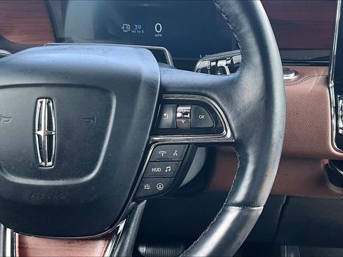Used 2023 Lincoln Navigator Reserve AWD/4WD image 12