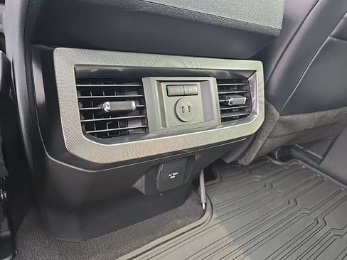 Used 2025 Ford F250 Platinum AWD/4WD image 17