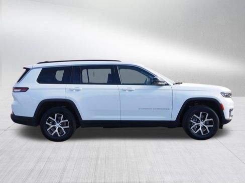 Used 2024 Jeep Grand Cherokee L Limited w/ Luxury Tech Group II AWD/4WD image 8
