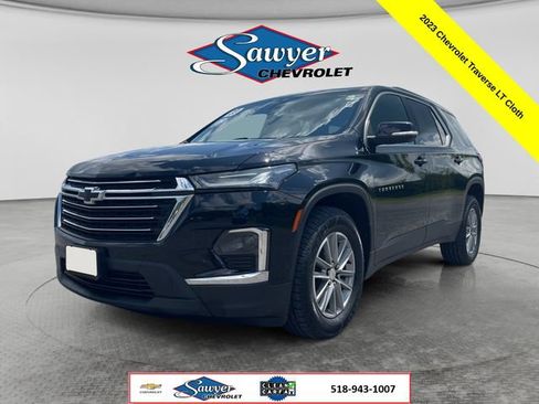 Used 2023 Chevrolet Traverse LT w/ LPO, Floor Liner Package AWD/4WD image 1