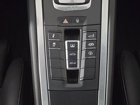 Used 2017 Porsche 911 Carrera 4S image 25