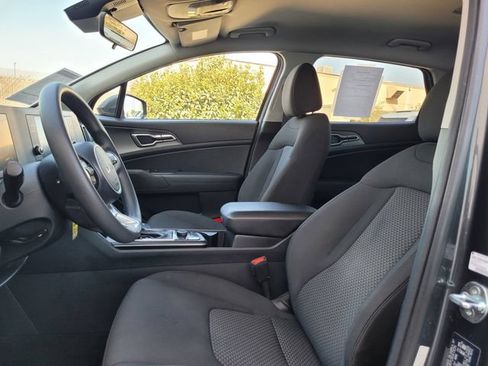 Certified 2024 Kia Sportage LX AWD/4WD image 13