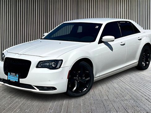 Used 2021 Chrysler 300 S image 12