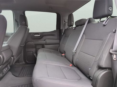 Used 2022 Chevrolet Silverado 1500 LT w/ Z71 Off-Road Package AWD/4WD image 32