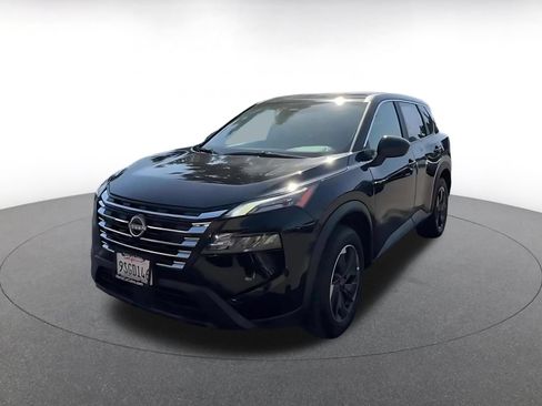 Used 2025 Nissan Rogue SV FWD image 7