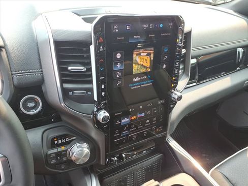 New 2026 RAM 1500 Laramie AWD/4WD image 28