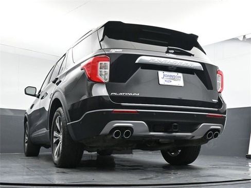 Used 2020 Ford Explorer Platinum image 34