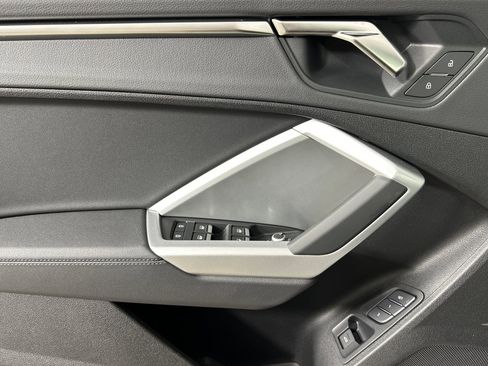 New 2025 Audi Q3 2.0T Premium image 10