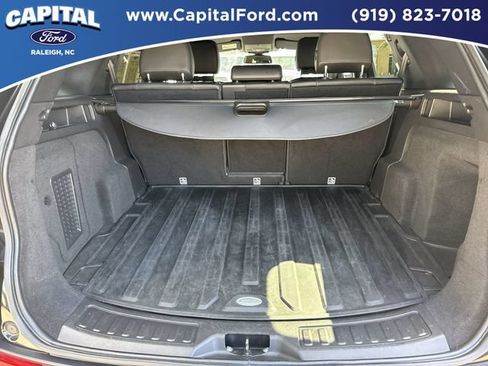 Used 2019 Land Rover Discovery Sport HSE AWD/4WD image 16