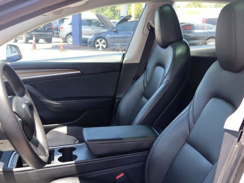 Used 2023 Tesla Model 3 Standard Range RWD image 14