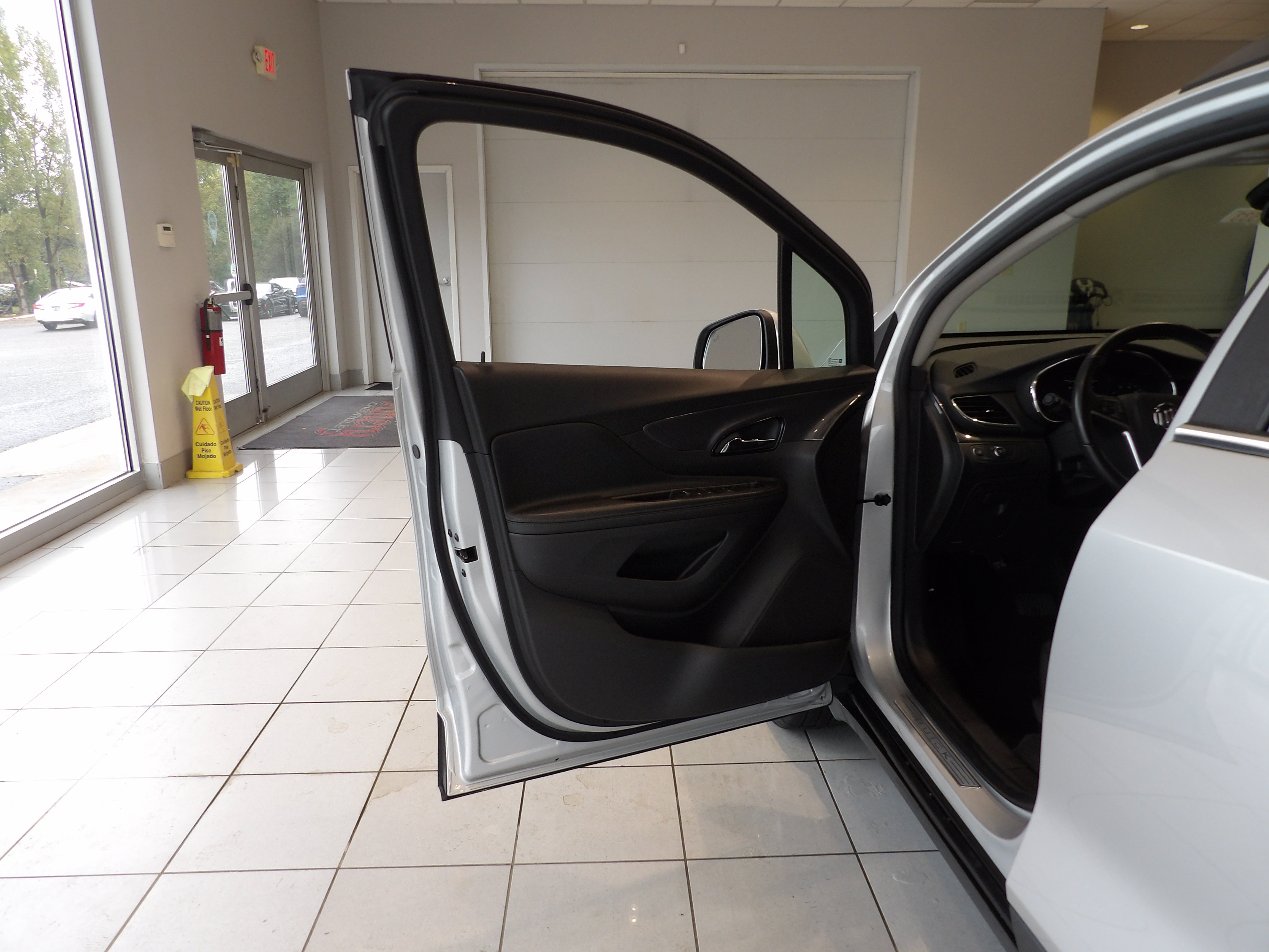 Used 2022 Buick Encore Preferred w/ Safety Package AWD/4WD image 8