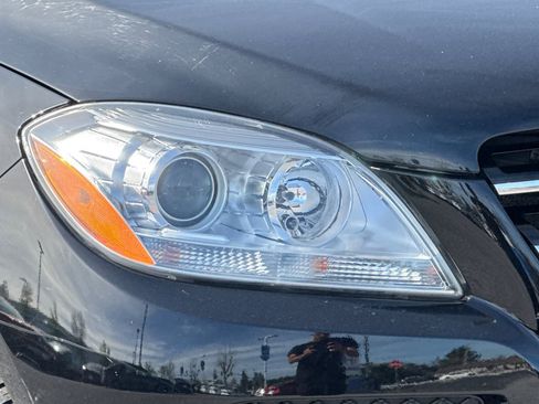 Used 2012 Mercedes-Benz ML 350 BlueTEC 4MATIC image 11