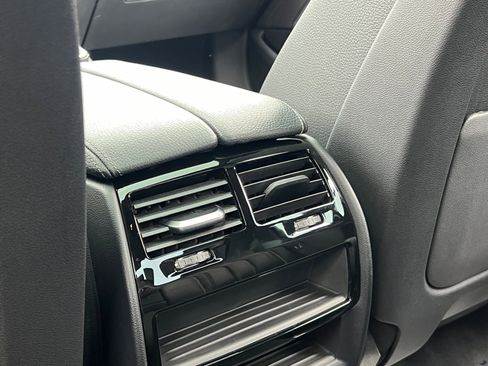 Used 2021 BMW 540i xDrive AWD/4WD image 19