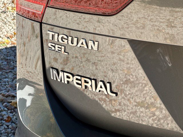 Used 2018 Volkswagen Tiguan SEL AWD/4WD image 14