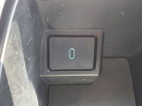 Used 2020 Ford Escape SE FWD image 24